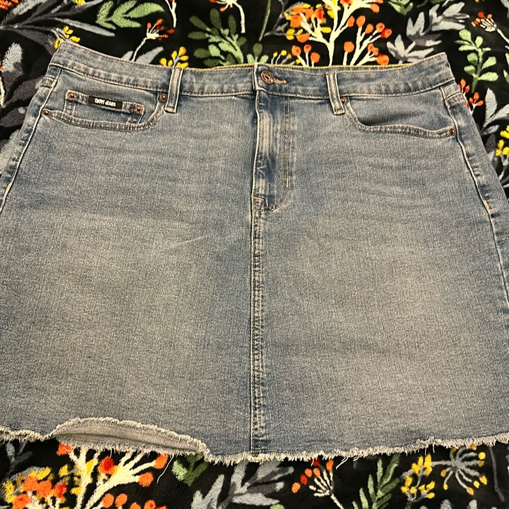 DKNY Skirt- 16